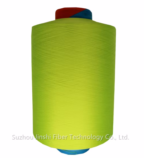 Poliéster reciclado para mascotas Hilados DTY FDY teñidos sin torsión Hilados de urdimbre de trama torcida para etiquetas tejidas